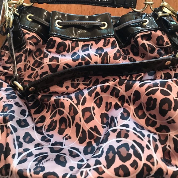 Coach Madison Marielle drawstring bucket handbag - Picture 8 of 12